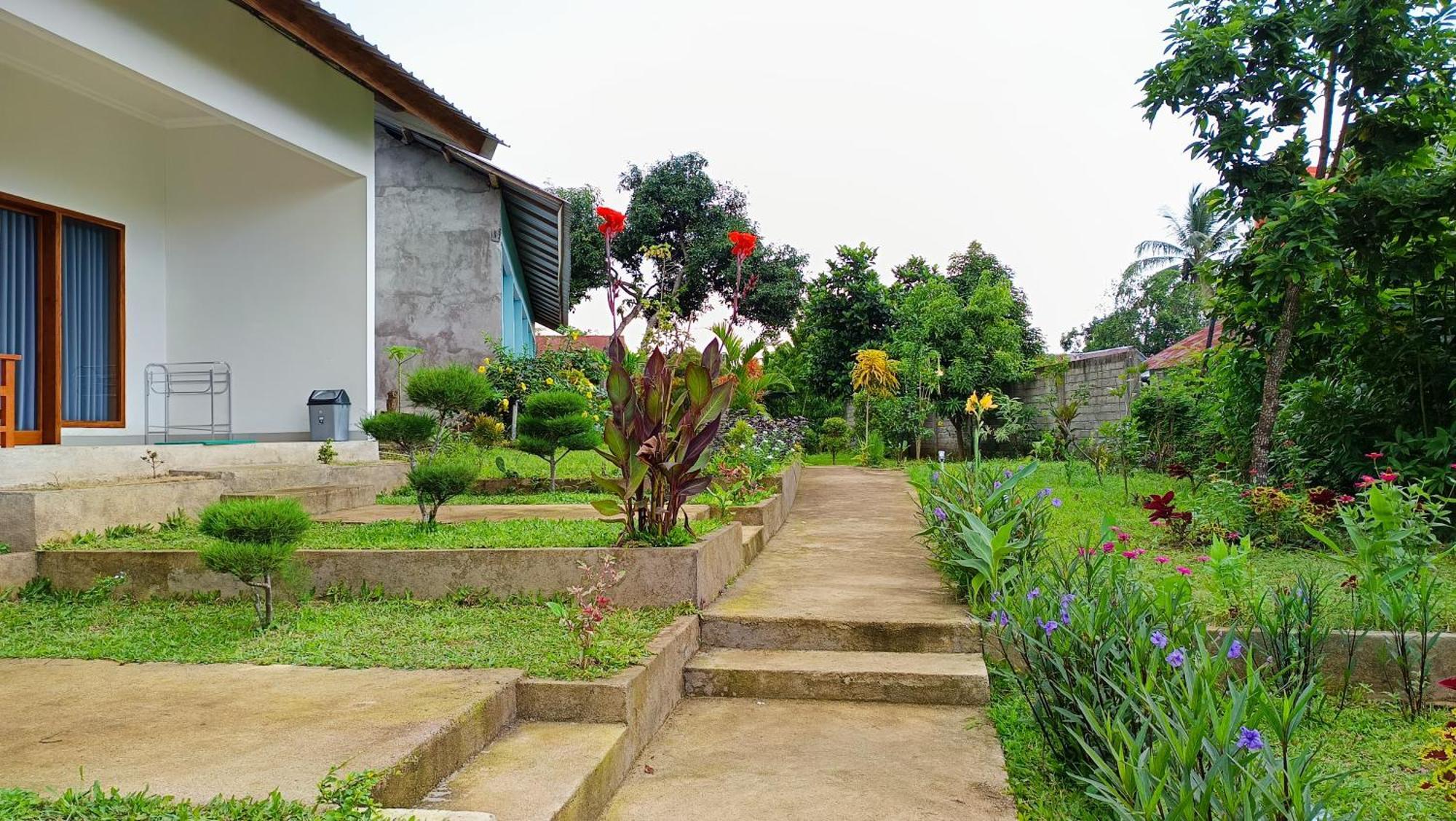 Embun Rinjani Homestay Senaru Exterior photo